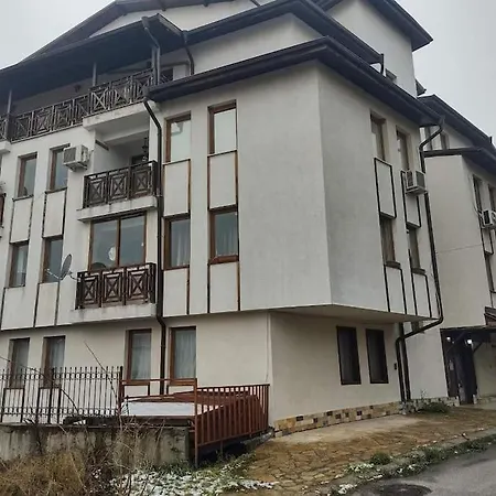 Апартаменты Diamond Heights *