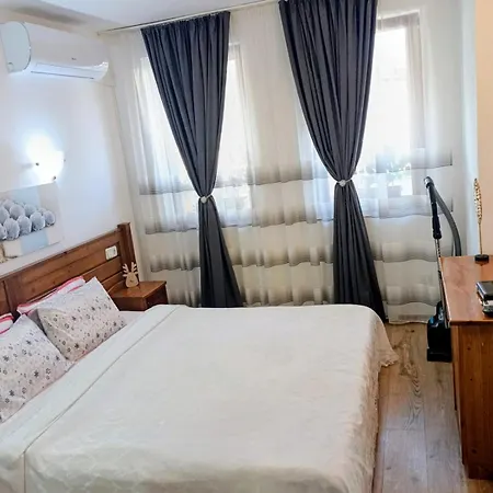 Diamond Heights Apartament *